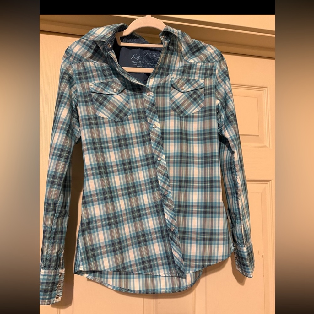 Kuhl Shirt Womens Size Medium Plaid Long Sleeve Snap Buttons